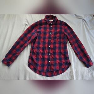 H&M Red and Navy Plaid Button-Up Shirt Women' Size 2